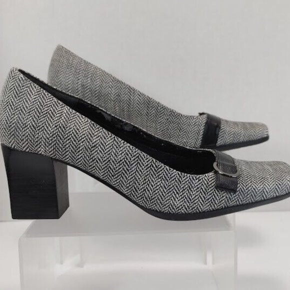 Easy Spirit® Women's Herringbone and Black Leather Block Heels Size US 6 - Picture 7 of 16